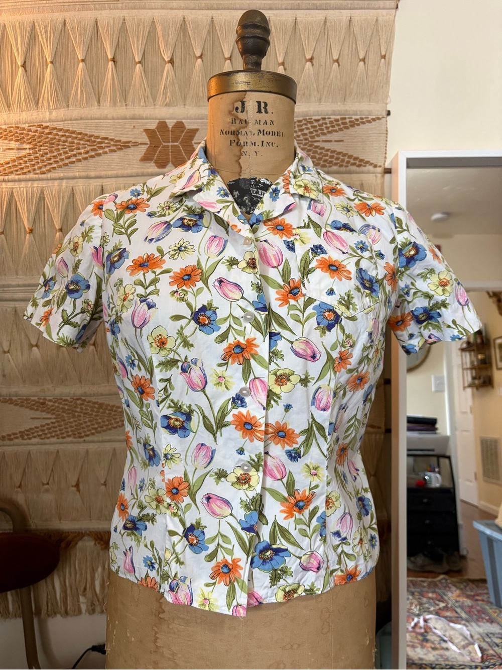 Saks Fifth Avenue White Floral Button-Down Short Sleeve Blouse